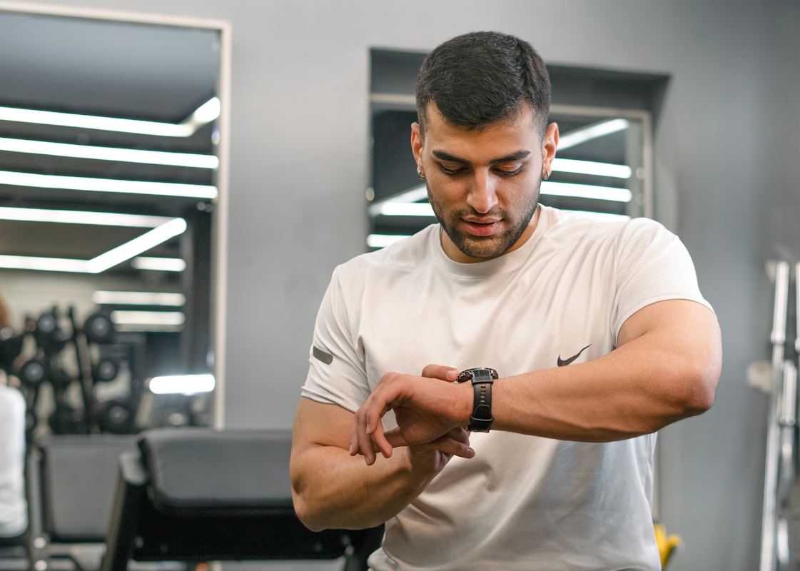 Active male training with weights